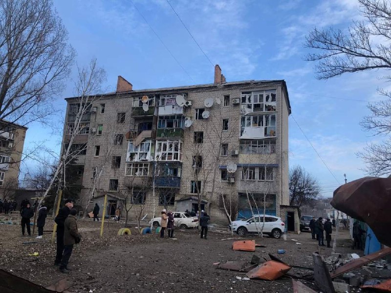 3 civili uccisi, 2 feriti a seguito di un attacco missilistico russo a Kostiantynivka