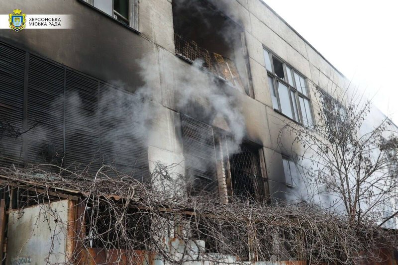1 herido hoy en Kherson cuando las tropas rusas bombardearon la ciudad 3 veces