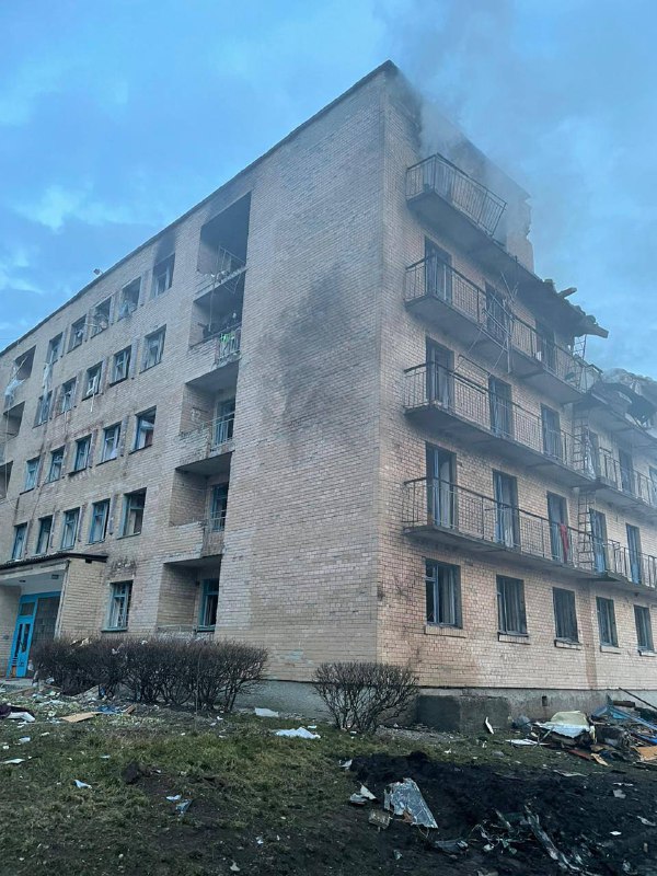 מספר הפצועים בתקיפת מזלט רוסי באזור קייב עלה ל-20, 5 אנשים נוספים לא ידועים