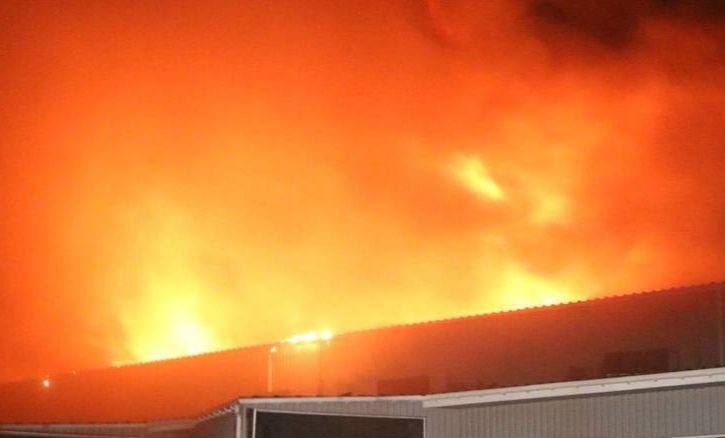 Shahed drone zasiahol podnik v meste Dnipro cez noc a spôsobil požiar