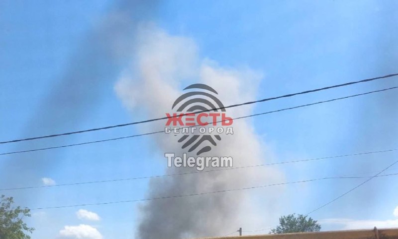 Brand och explosioner rapporterades i byn Zamostye i Belgorod-regionen