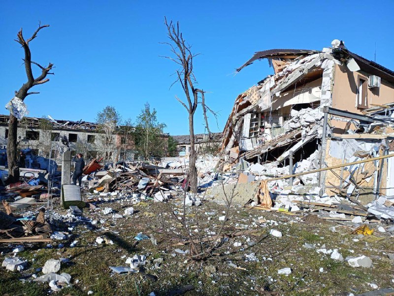 Dniepropetrovsko srities Pidhorodnieje per Rusijos raketos smūgį žuvo 2 metų vaikas, sužeisti 22 žmonės