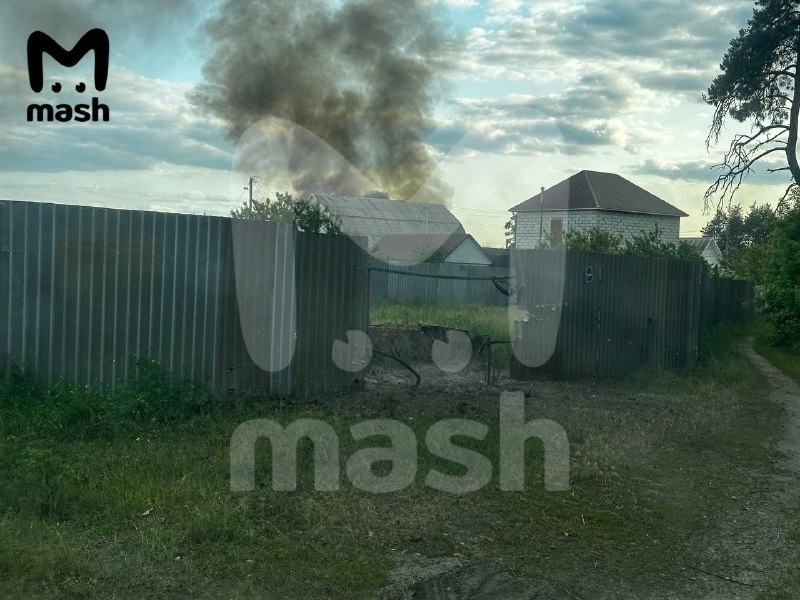 别尔哥罗德地区的 Novaya Tavolzhanka 村发生炮击事件