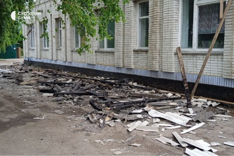 У селі Сінне Сумської області внаслідок удару Шахеда пошкоджена школа