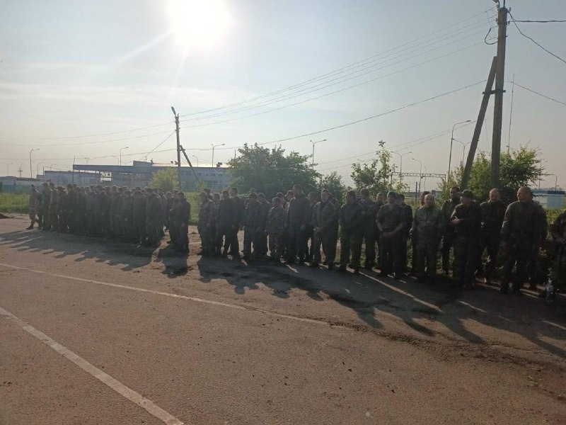 180 Russische grenswachters hebben zich overgegeven aan PMC Wagner bij de grenspost Bugaevka in de regio Voronezh