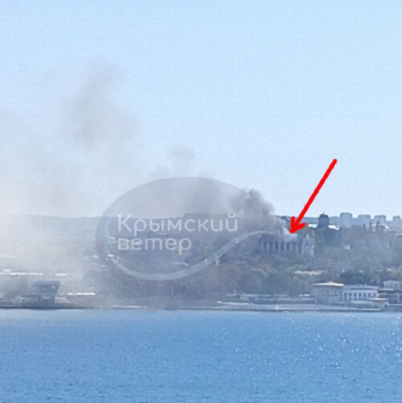 据报道塞瓦斯托波尔黑海舰队总部遭到导弹袭击