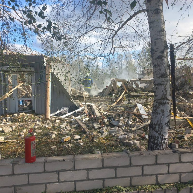 48 muertos y 6 heridos como resultado del bombardeo ruso contra una cafetería y una tienda de comestibles en la aldea de Groza del distrito de Kupiansk de la región de Járkov