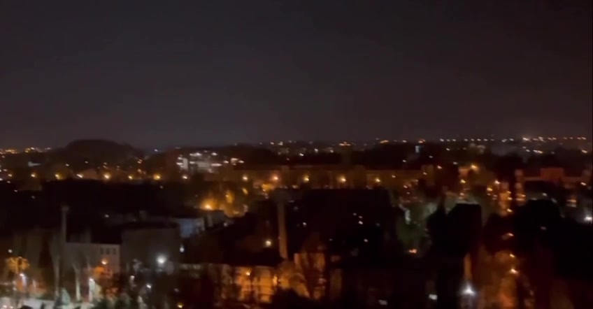 Съобщава се за експлозии в Донецк