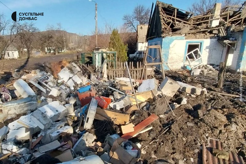 Εκτεταμένες ζημιές στο Selidove μετά από χτυπήματα πυραύλων με 4 πυραύλους S-300