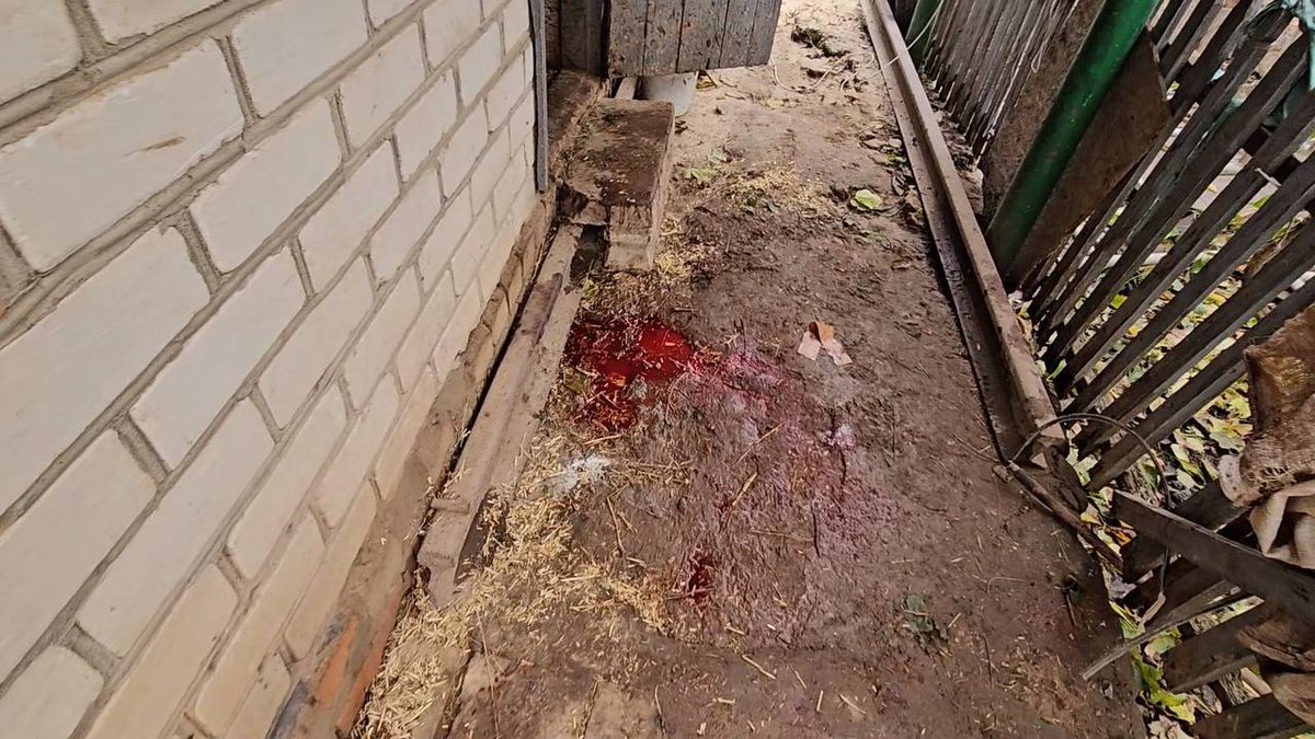 Co najmniej 3 osoby zginęły, 5 zostało rannych w wyniku ostrzału Czornobajówki w obwodzie chersońskim amunicją kasetową