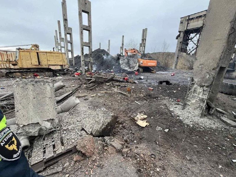 Destrucción en Kurkakhivka por bombardeos