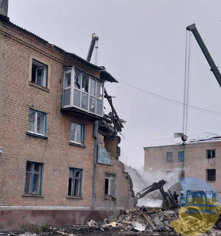 Разрушения в Новогродивка на Донецка област в резултат на нощни ракетни удари