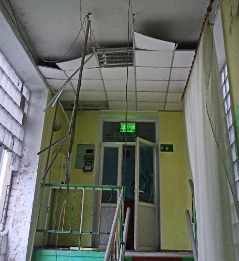 L'esercito russo ha bombardato una clinica a Kherson