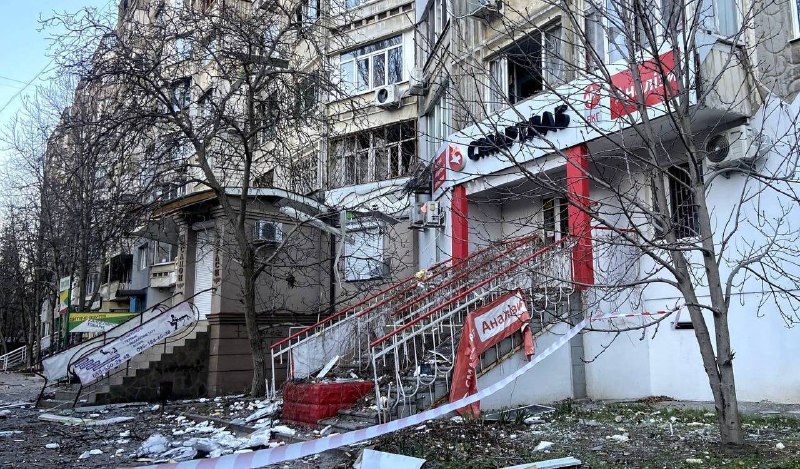 Dégâts à Kherson suite au bombardement d'hier