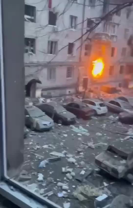 Un missile ha colpito case residenziali a Kharkiv