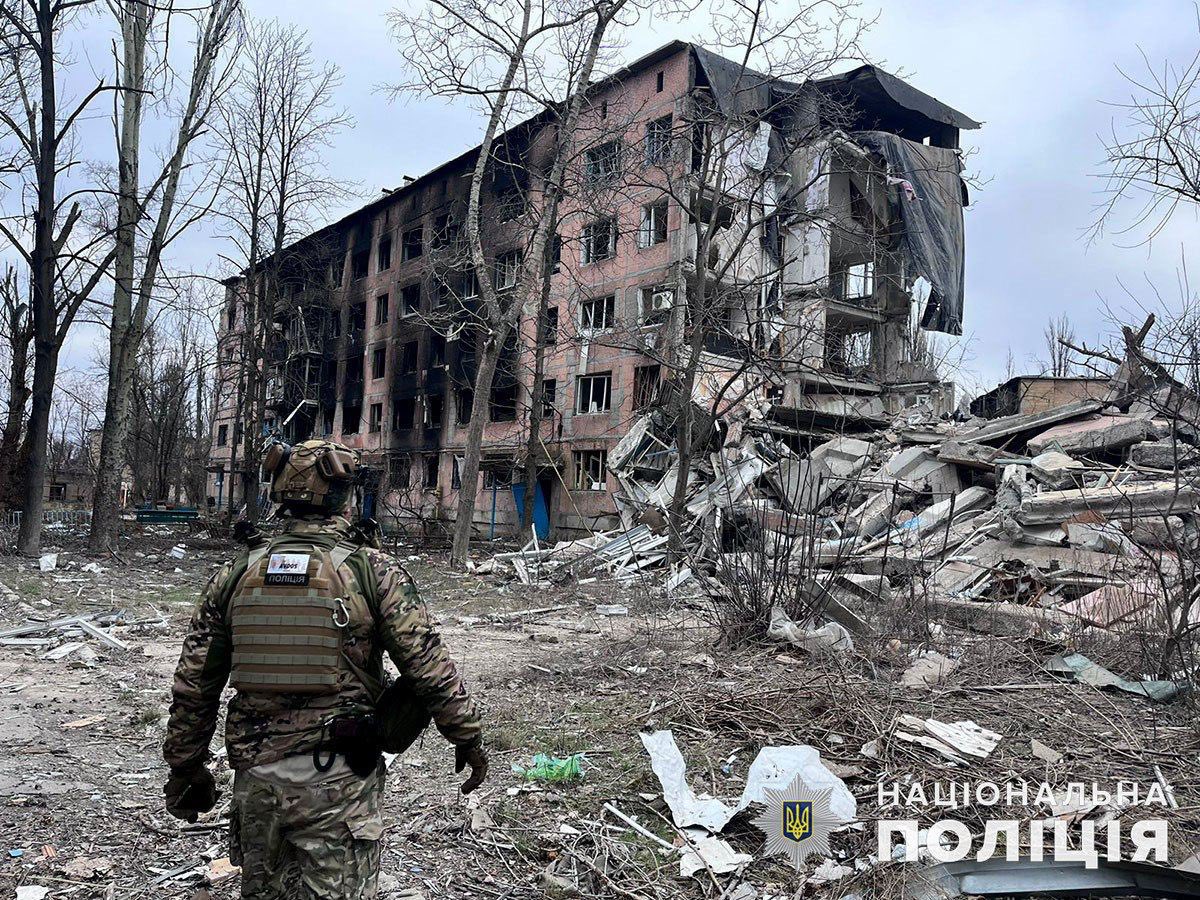 5 S-300 missiles were launched at Kurakhove by Russian troops overnight, widespread damage to civilian infrastructure