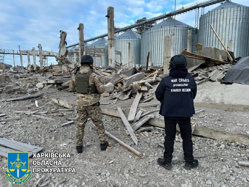Distruzione a Velykyi Burluk a seguito degli attacchi aerei russi