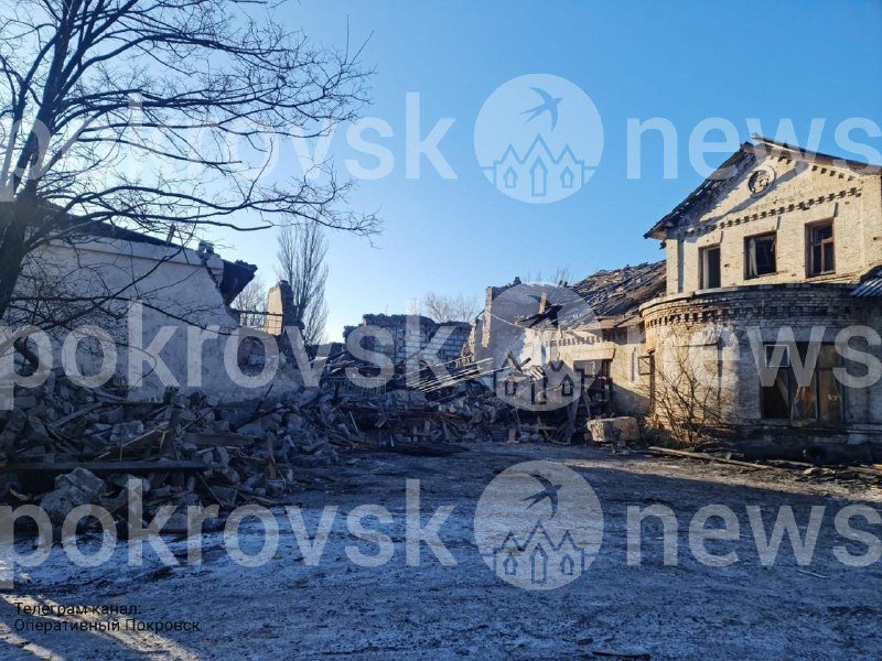 Vernietiging in de regio Myrnohrad in de regio Donetsk als gevolg van beschietingen