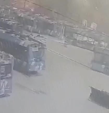 Incêndio relatado em Nevsky Mazut, na fábrica de São Petersburgo, após ataque de drone