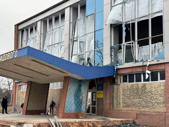 Vernietiging in Selydove als gevolg van nieuwe beschietingen van de ene op de andere dag
