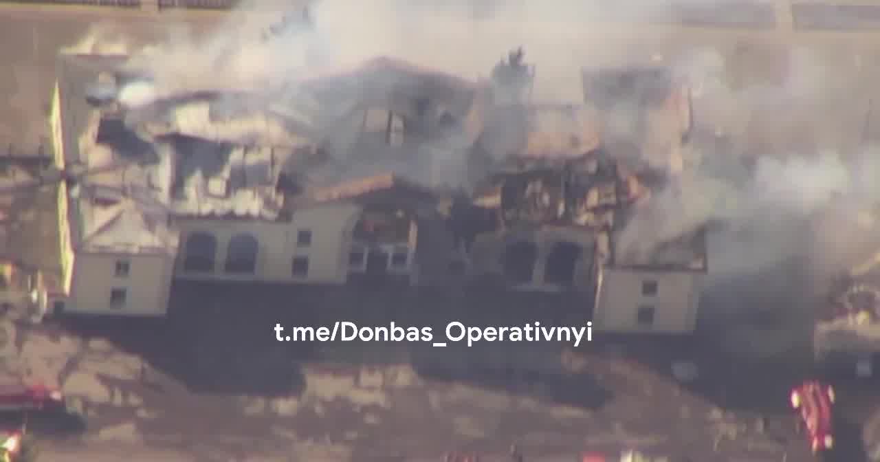 Vernietiging in Kostiantynivka als gevolg van Russische aanvallen