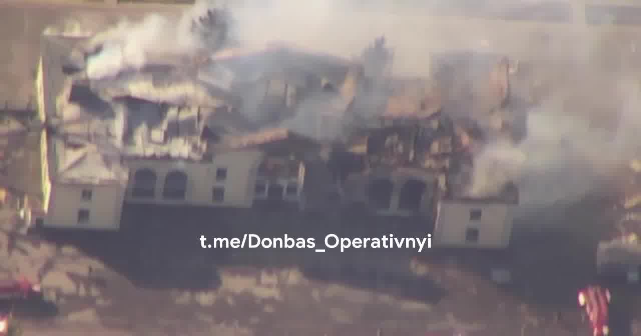 Vernietiging in Kostiantynivka als gevolg van Russische aanvallen