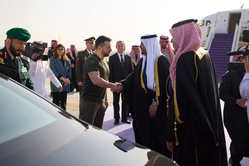 Presidentti Zelensky on saapunut Saudi-Arabiaan