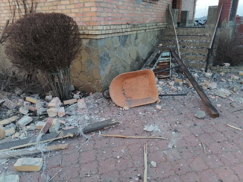 Škody v dôsledku ostreľovania v obci Ozeryanivka