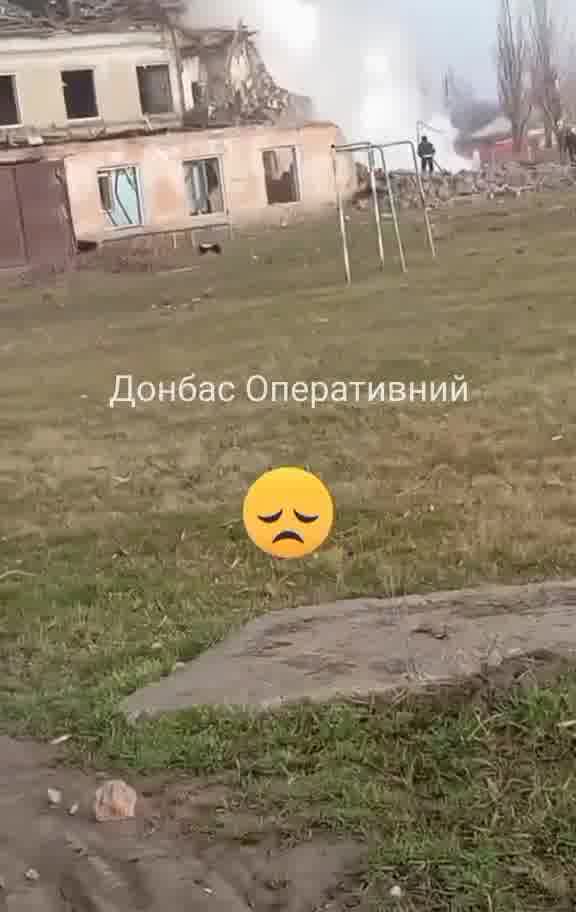 Rusiya ordusu Donetsk vilayətinin Hirnikini atəşə tutub