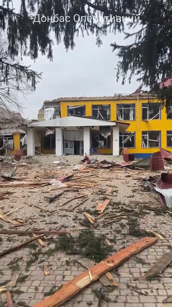 Разрушението в Шахове, Донецка област