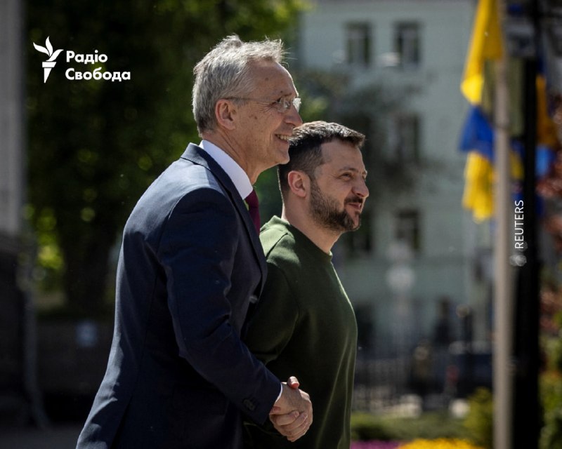 Il segretario generale della NATO Jens Stoltenberg ha incontrato il presidente Zelenskyj a Kyiv