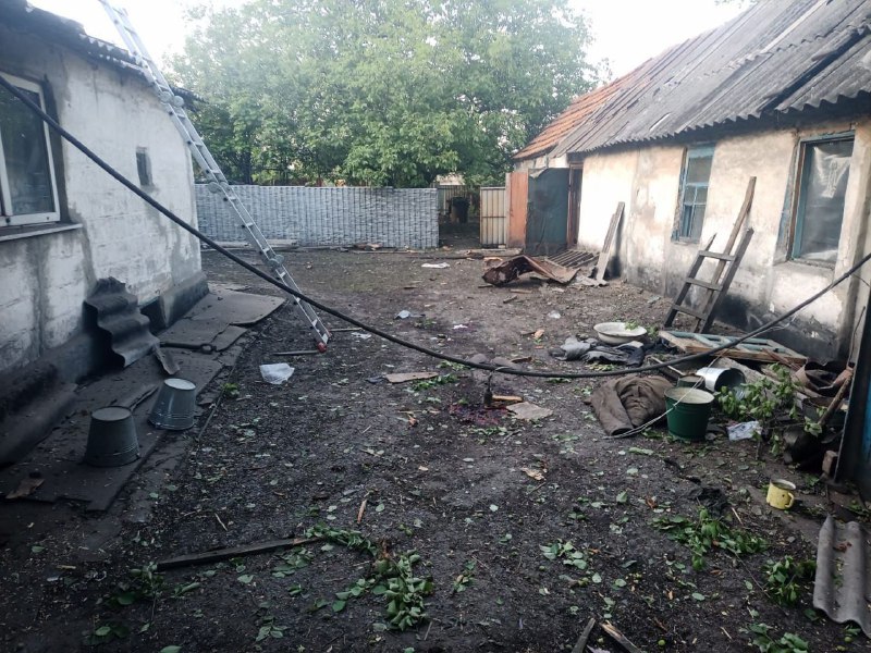 俄罗斯炮击 Novohrodivka 社区 Memryk 村，造成 2 人死亡，其中包括 1 名儿童，另有 2 人受伤