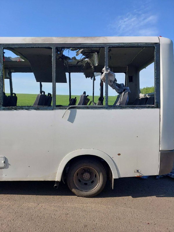 6 personen gedood en 35 gewond als gevolg van drone-aanvallen op 2 bestelwagens in de regio Belgorod in Rusland