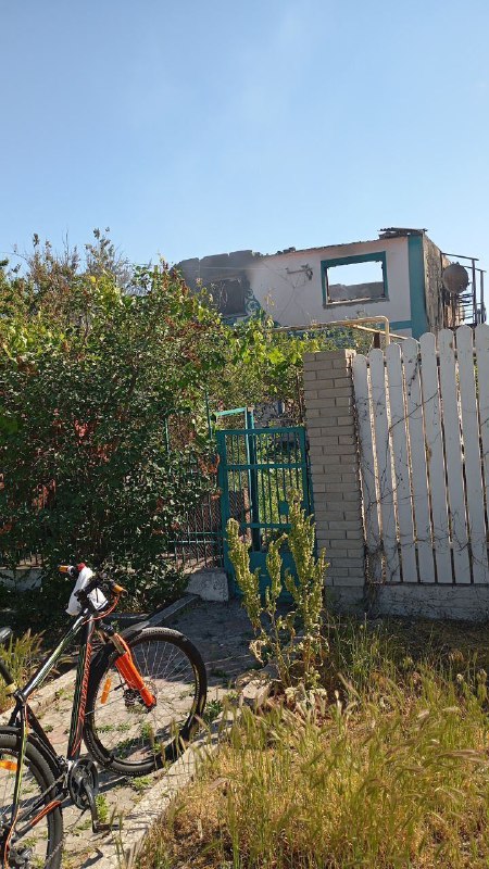 Dėl bombardavimo padaryta žala Chersono srities Velyka Lepetykha mieste