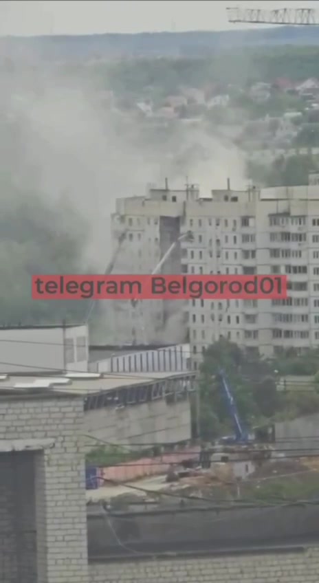 Se derrumbó el techo del edificio dañado en Belgorod