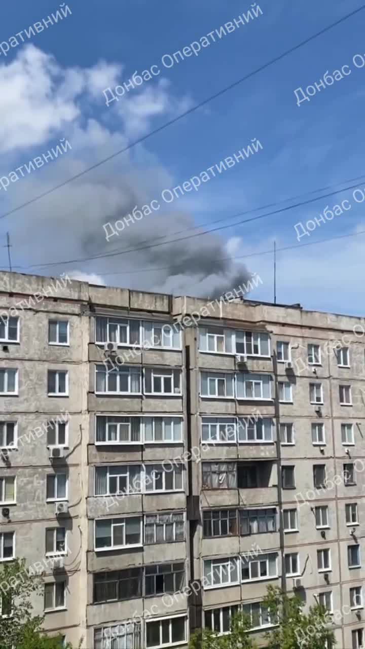 Зафиксирован ракетный удар по складу боеприпасов в Сорокино (Краснодон) на оккупированной части Луганской области.