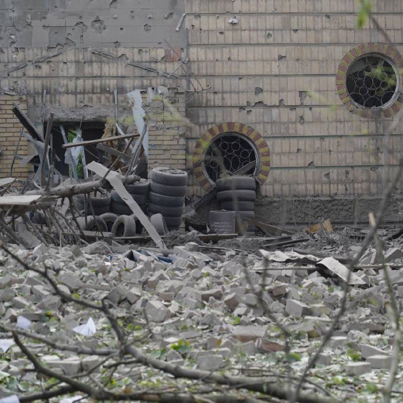 Разрушения в Покровске в результате обстрела