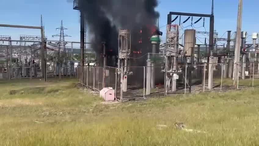 新罗西斯克变电站发生火灾 2.6 万人断电