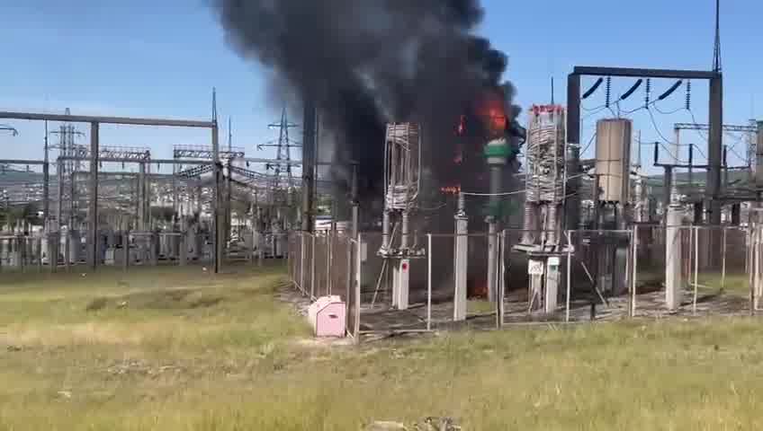 新罗西斯克变电站发生火灾 2.6 万人断电