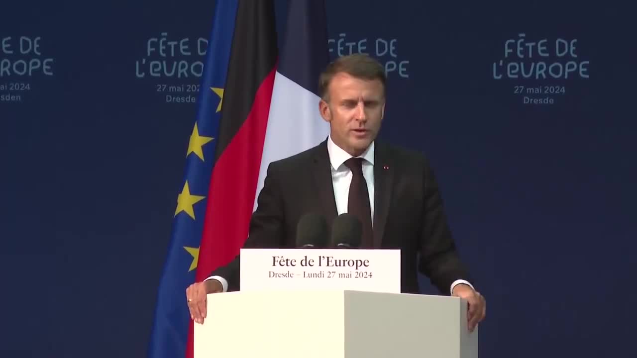Continueremo tutto il tempo e quanto necessario ad aiutare l'Ucraina a difendersi, afferma Emmanuel Macron