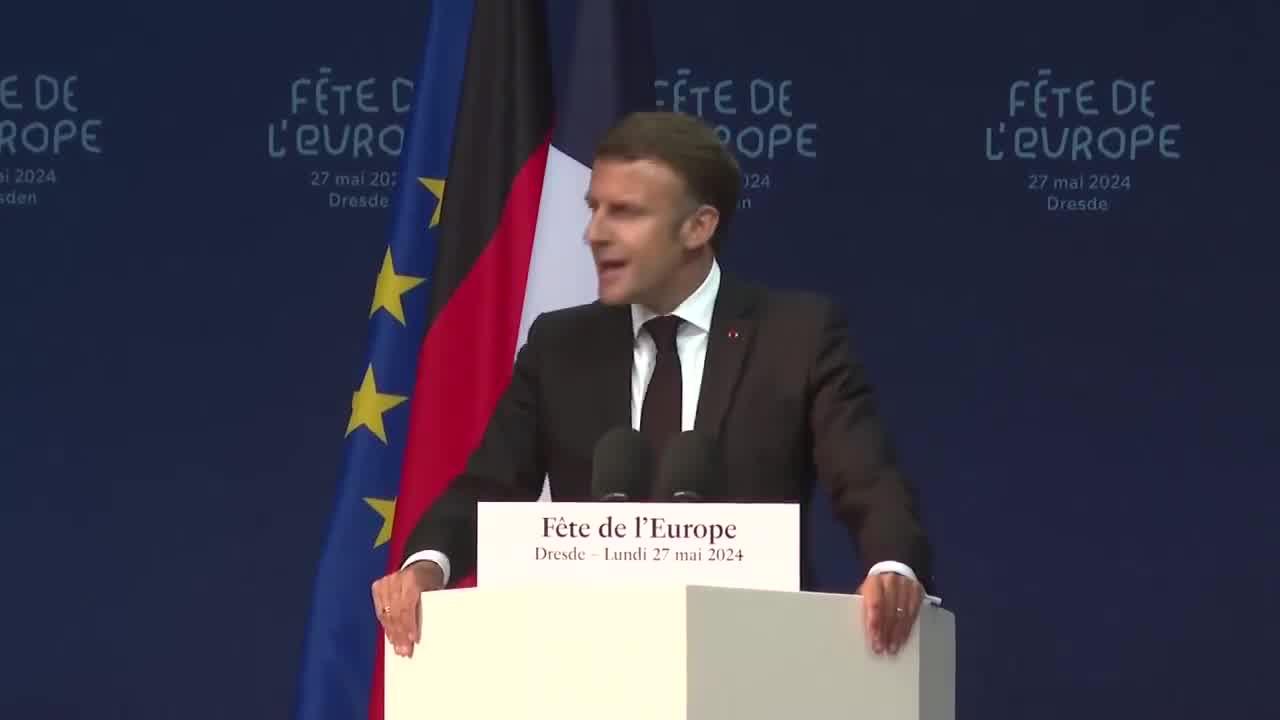 „Wir werden so lange und so viel wie nötig weitermachen, um der Ukraine bei der Verteidigung zu helfen, sagt Emmanuel Macron
