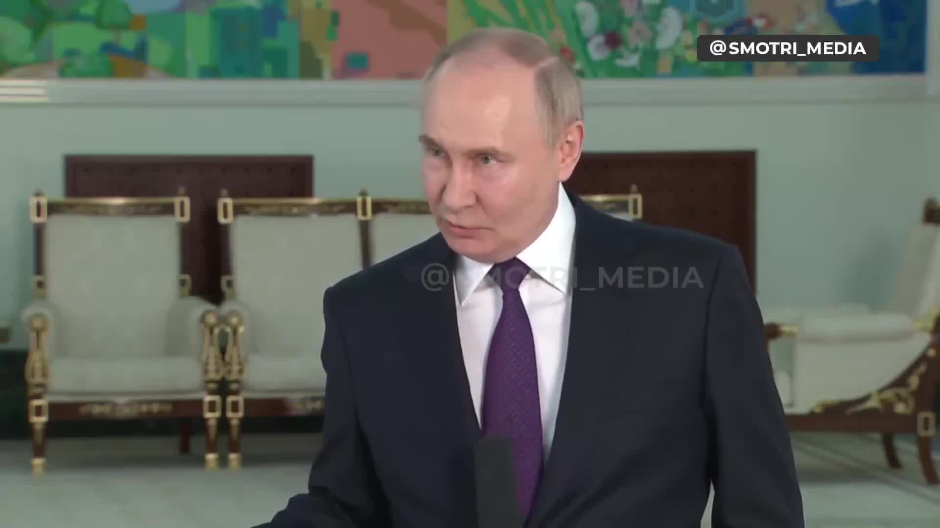 وتعهد بوتين بأن روسيا ستفعل ما خططت له بغض النظر عن حجم القوات الموجودة في أوكرانيا