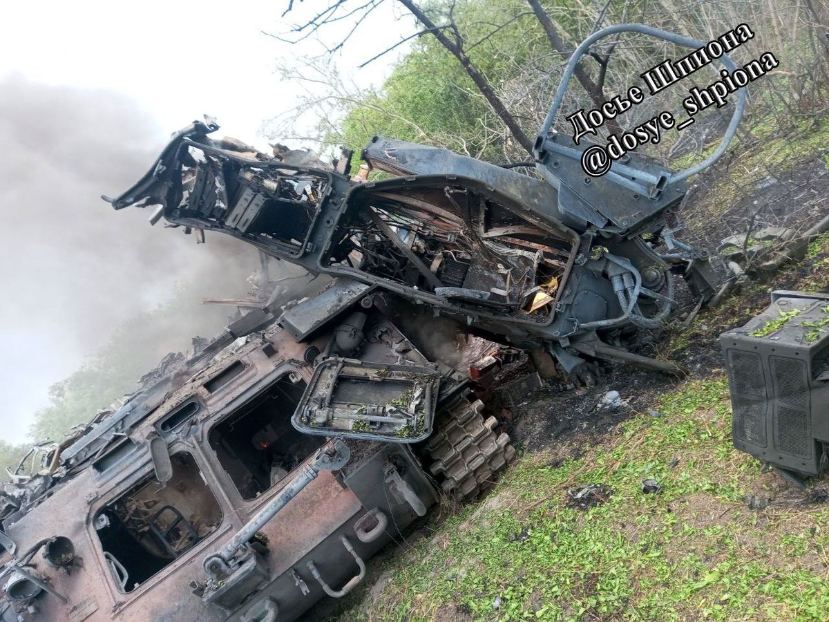 Ruski sustav protuzračne obrane BUK M1. Kako tvrdi izvor, uništio ga je FPV dron 20 km južno od Melitopila, regija Zaporizhzhia. Što je 100 km od bojišnice