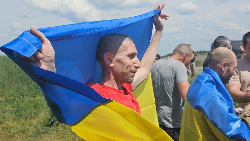 75 prigionieri di guerra ucraini furono liberati dalla prigionia russa