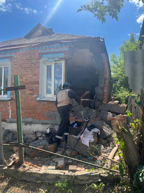Twee personen raakten gewond als gevolg van een bombardement in het dorp Chaikivka in de gemeenschap Mala Danylivka