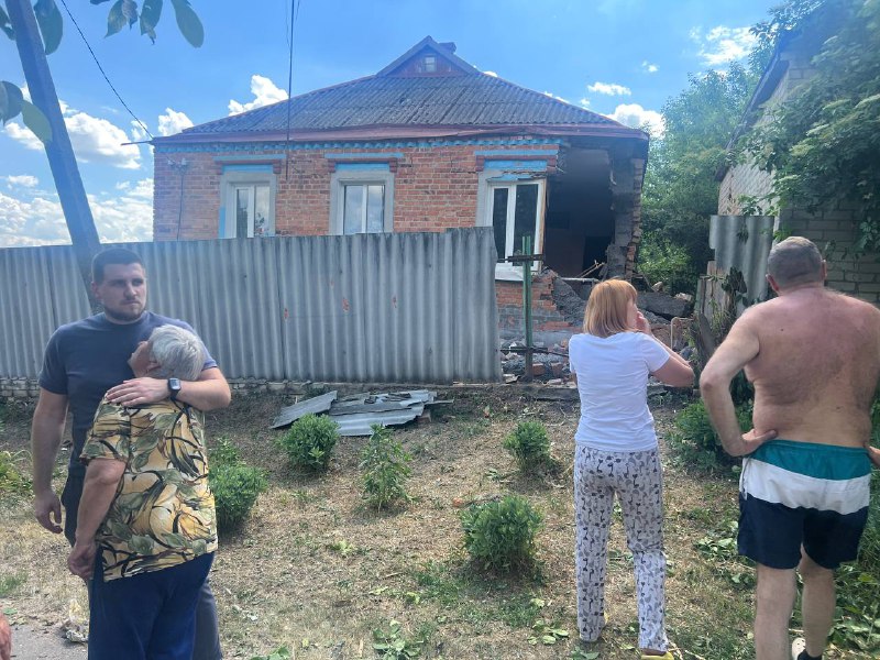 Dos personas resultaron heridas en un bombardeo en la aldea de Chaikivka de la comunidad de Mala Danylivka