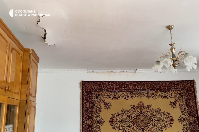 Пошкодження в громаді Більшівці Івано-Франківської області внаслідок ракетних ударів РФ