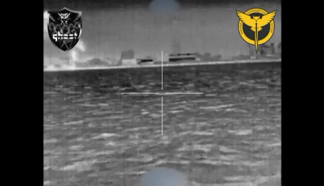 Ukrajinská vojenská rozviedka zničila námornými dronmi na okupovanom Kryme vlečný čln Saturn projekt 498