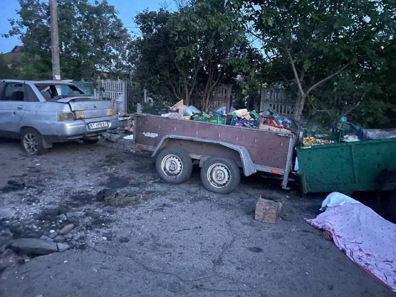Οι κατοχικές αρχές αναφέρουν ότι 21 άνθρωποι σκοτώθηκαν και 5 τραυματίστηκαν ως αποτέλεσμα εκρήξεων στο χωριό Sadove της περιοχής Kherson