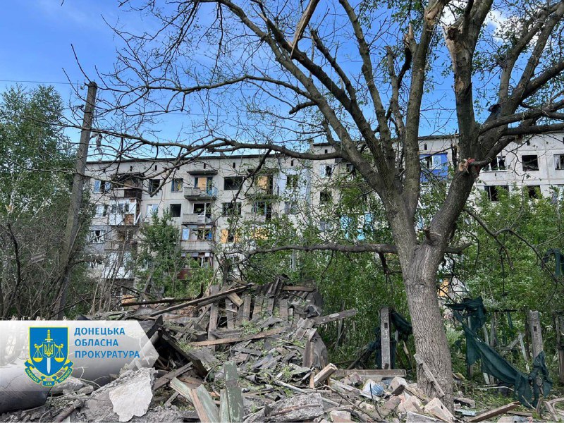 Щети в Селидове в резултат на руска бомбардировка